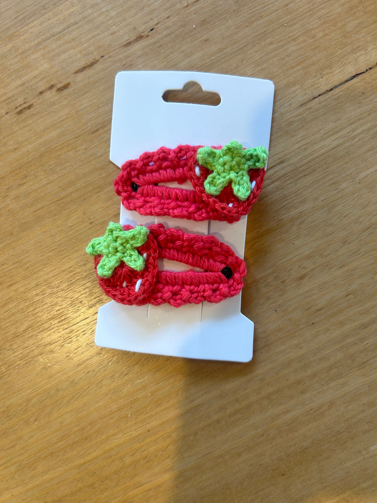 Strawberry clips