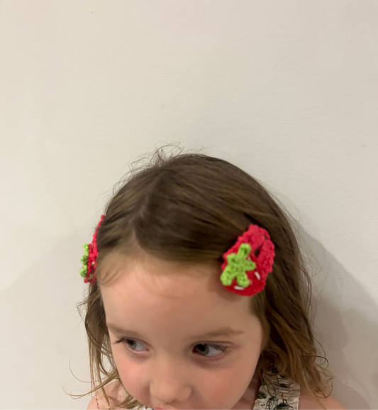 Strawberry clips