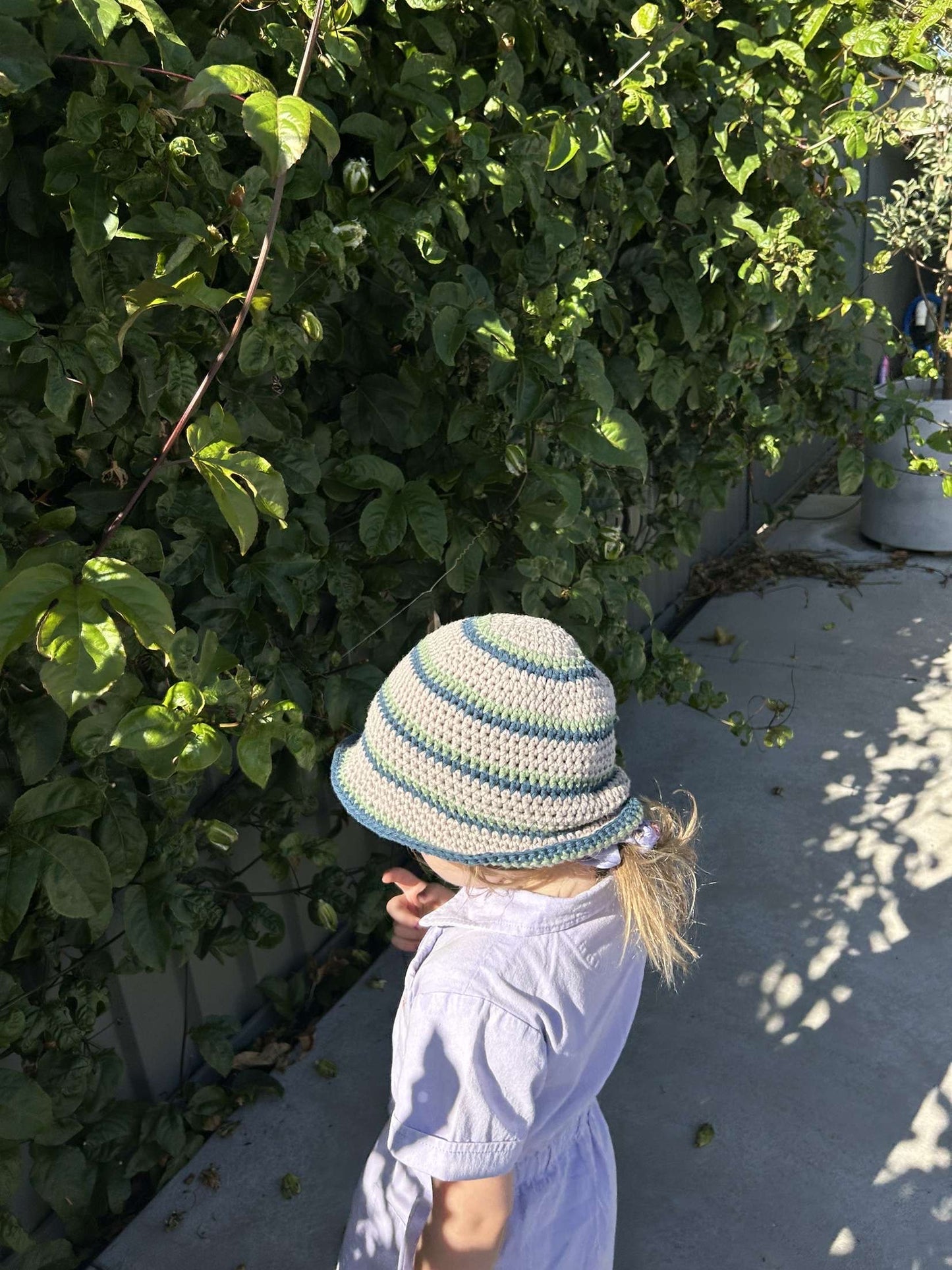 Stripey bucket hat